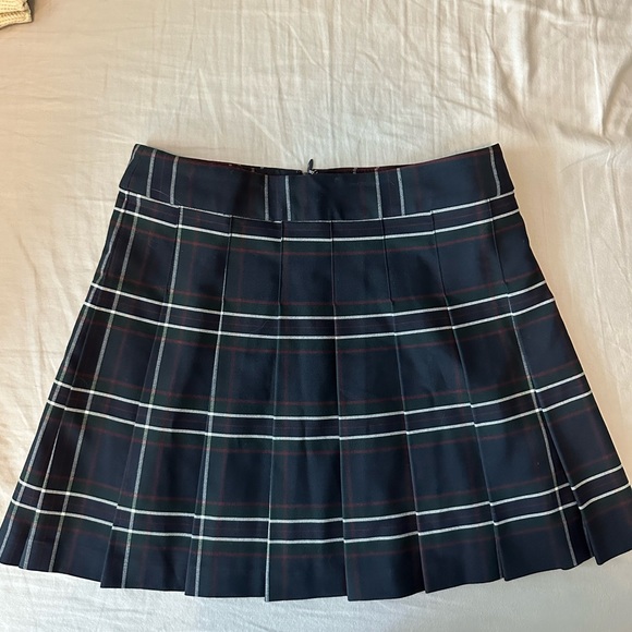 ARITZIA Sunday Best Pleated Skirt - Picture 2 of 5